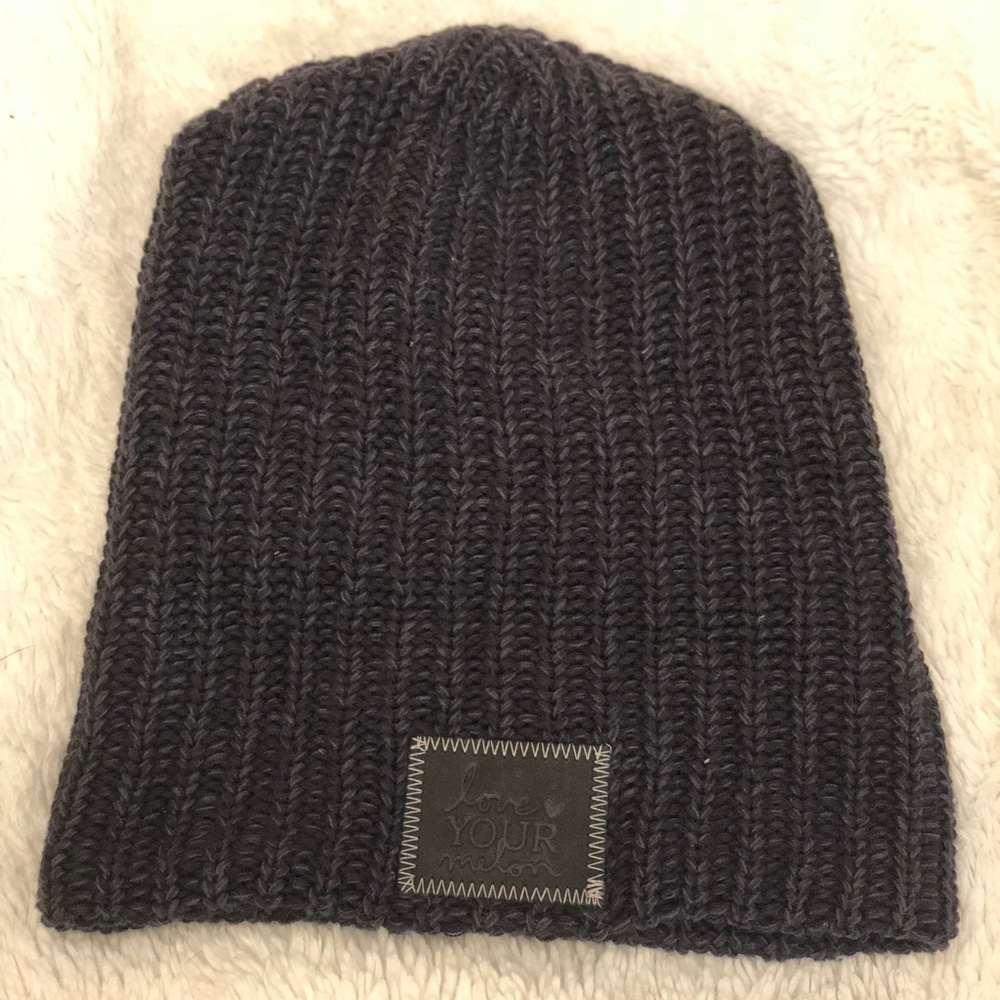 Love your melon beanie.